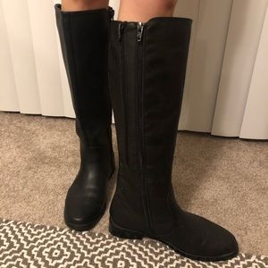 Aerosol Women’s Size 6 boots